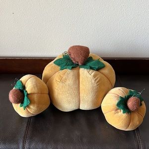 Vtg Stuffed Pumpkin Decoration w/ Black Wire Stem Set of 3